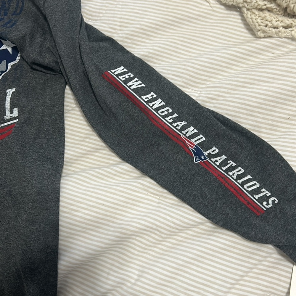 NWT New England Patriots long sleeve T-shirt - Picture 3 of 5